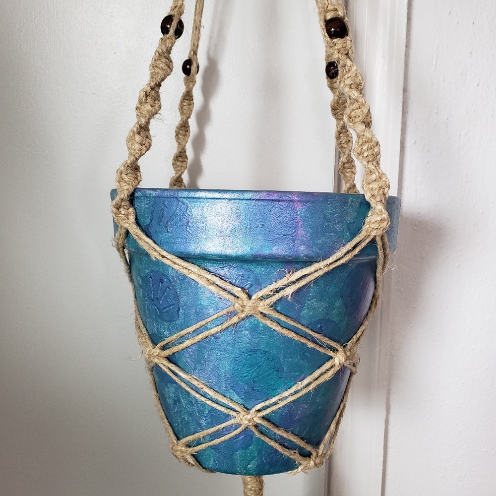 Handmade hemp plant hanger